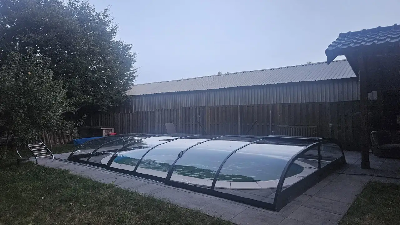 Home | Leusink Zwembadoverkappingen